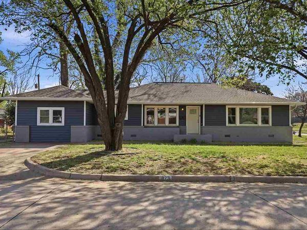 823 S Ridge Drive, Stillwater, OK 74074