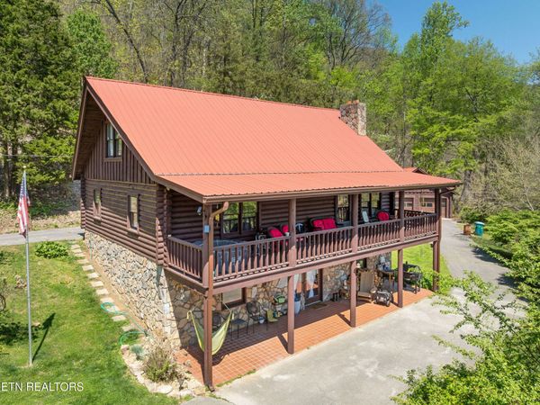 342 Big Springs Lane, Jacksboro, TN 37757