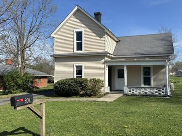 307 W Main Street, Burgin, KY 40310