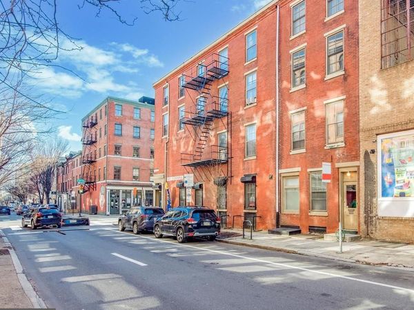 302 RACE , Unit 2, PHILADELPHIA, PA 19106