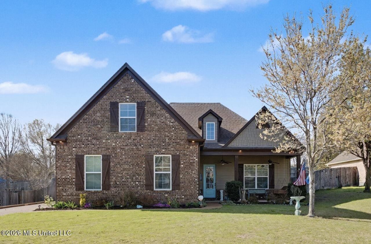 604 Rowan Oak Place, Hernando, MS 38632 Main Photo