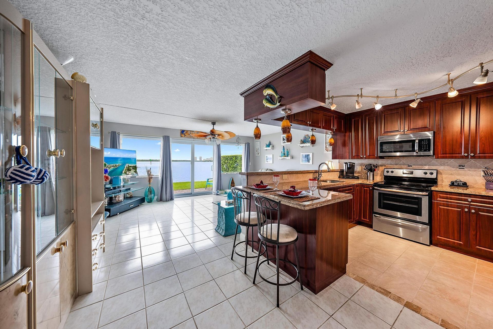 52 Yacht Club Drive, Unit 105, North Palm Beach, FL 33408 Photo