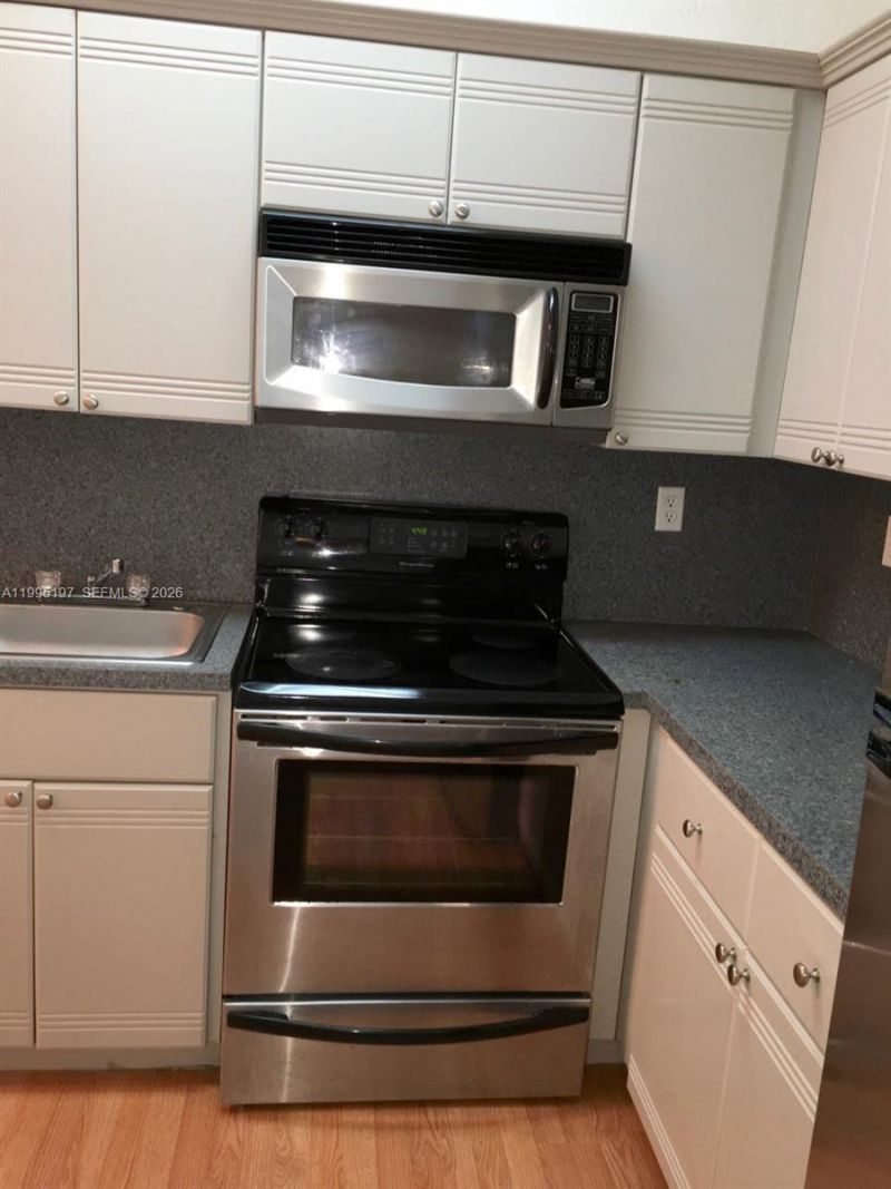 820 Euclid Ave , Unit 203, Miami Beach, FL 33139 Photo