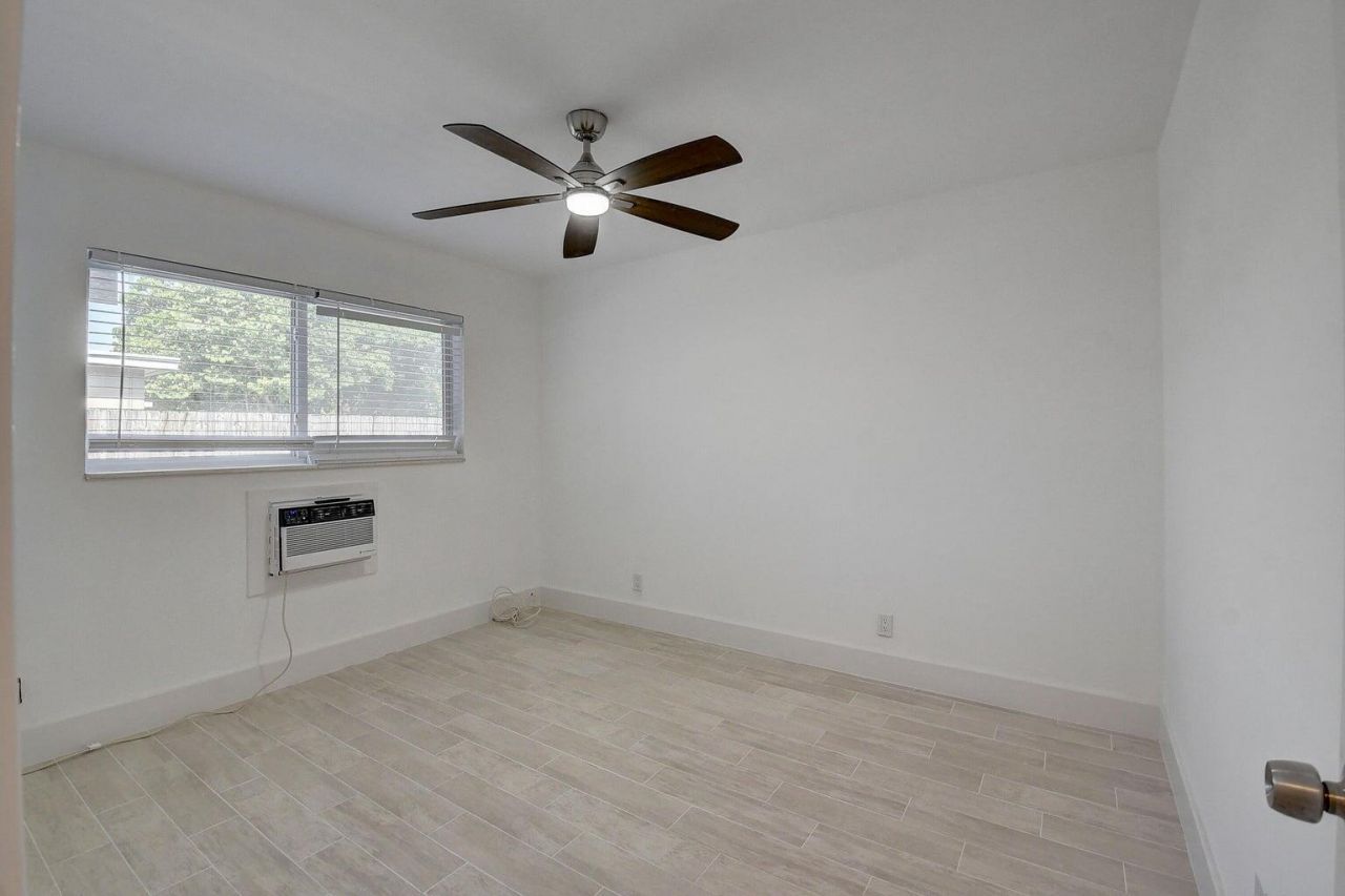 525 S Broadway Street, Unit M, Lantana, FL 33462 Photo