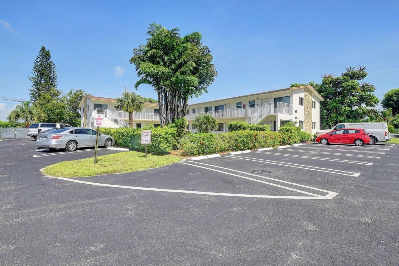 525 S Broadway Street, Unit M, Lantana, FL 33462 Photo
