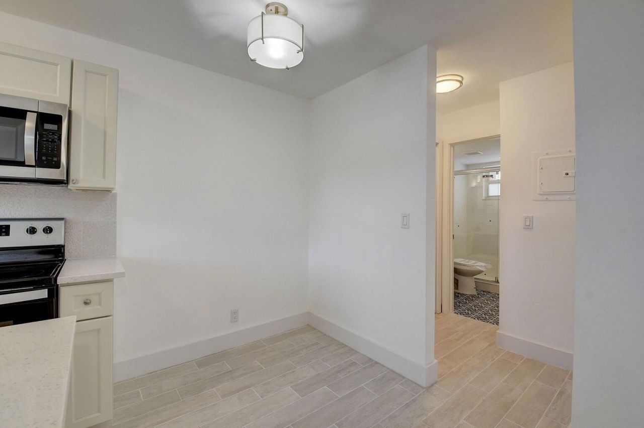 525 S Broadway Street, Unit M, Lantana, FL 33462 Photo