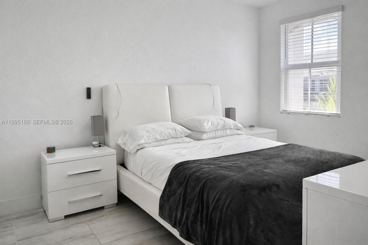 181 SW 170th Ave, Pembroke Pines, FL 33027 Photo