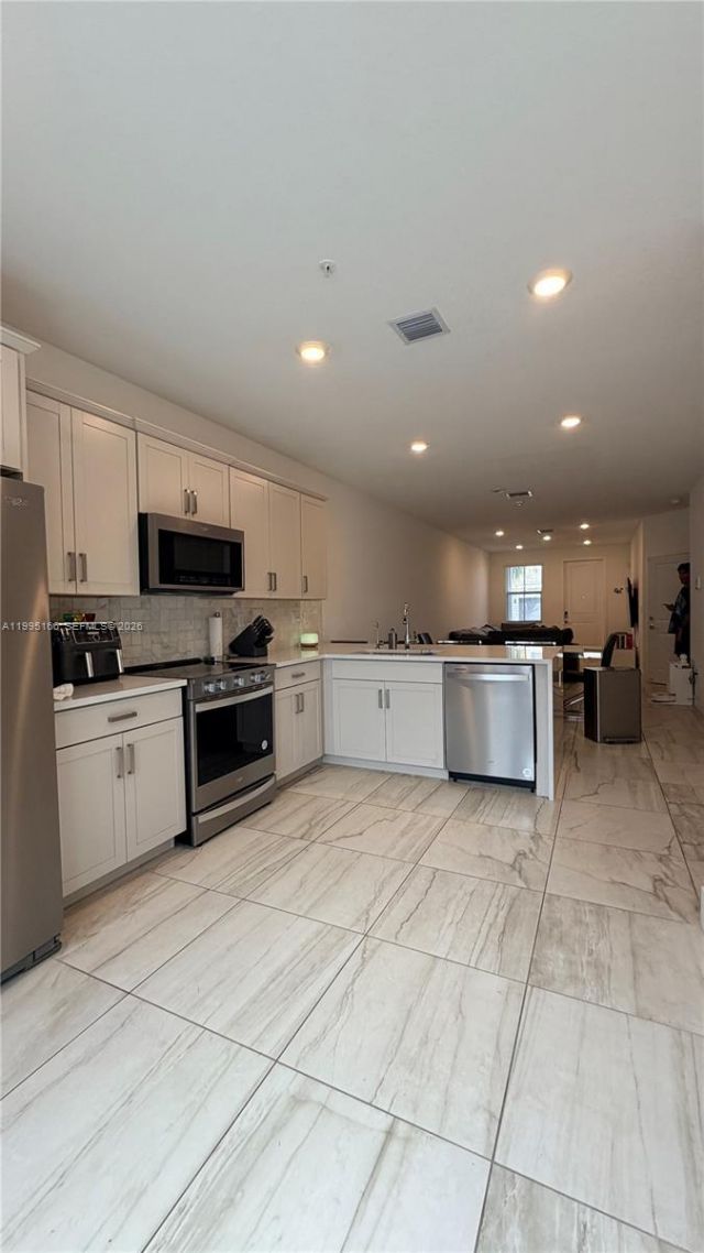 181 SW 170th Ave, Pembroke Pines, FL 33027 Photo
