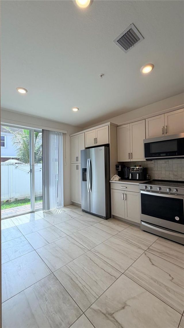 181 SW 170th Ave, Pembroke Pines, FL 33027 Photo