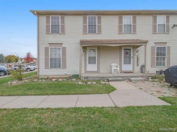 35420 TALL OAKS Drive , Sterling Heights, MI 48312