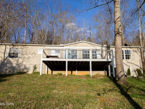 251 Last Lz Lane, Speedwell, TN 37870