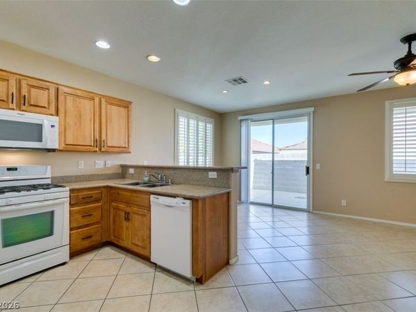 6290 Majestic Hills Avenue , Las Vegas, NV 89141