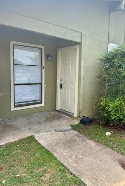 2803-a Parker Ln, Austin, TX 78741 Main Photo