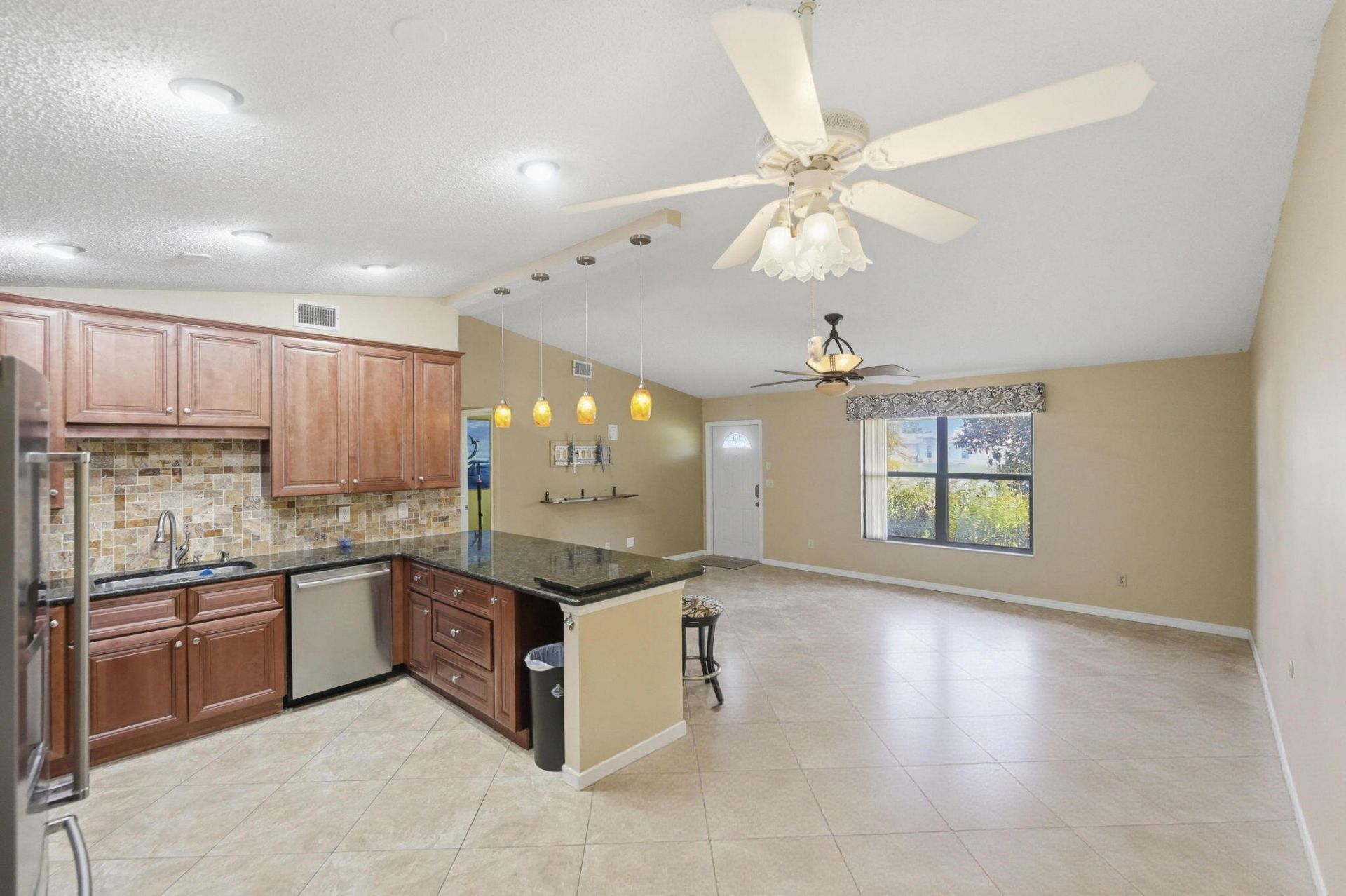 1102 SW Del Rio Boulevard, Port Saint Lucie, FL 34953 Photo