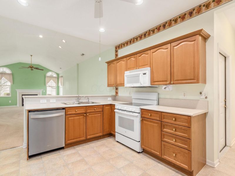 7585 Red Maple Place , Westerville, OH 43082 Photo 20