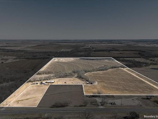 9964 State Hwy 171 , Covington, TX 76636