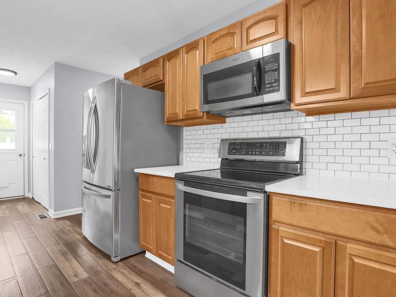 2460 Cherokee Drive , London, OH 43140 Photo 13