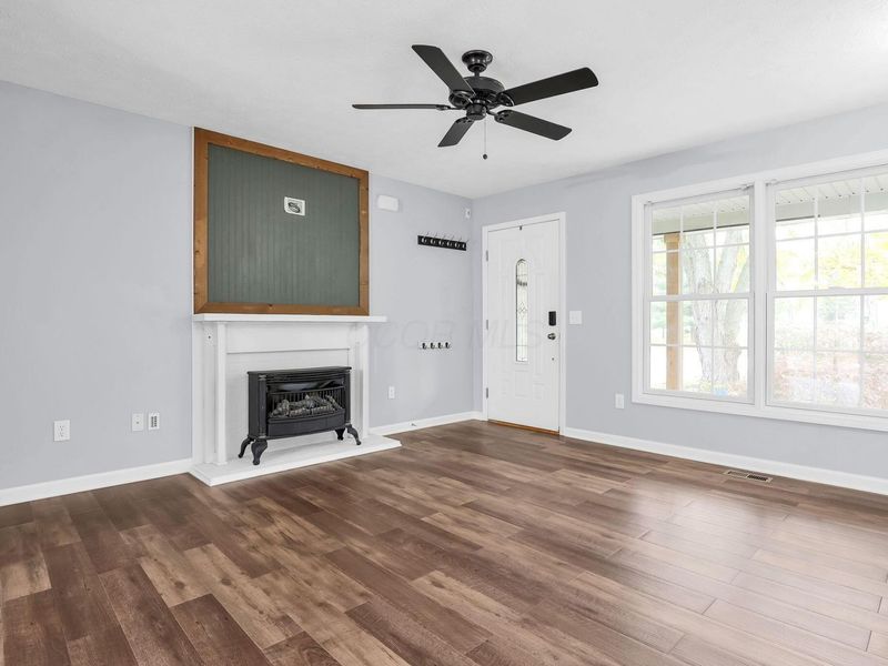 2460 Cherokee Drive , London, OH 43140 Photo 9