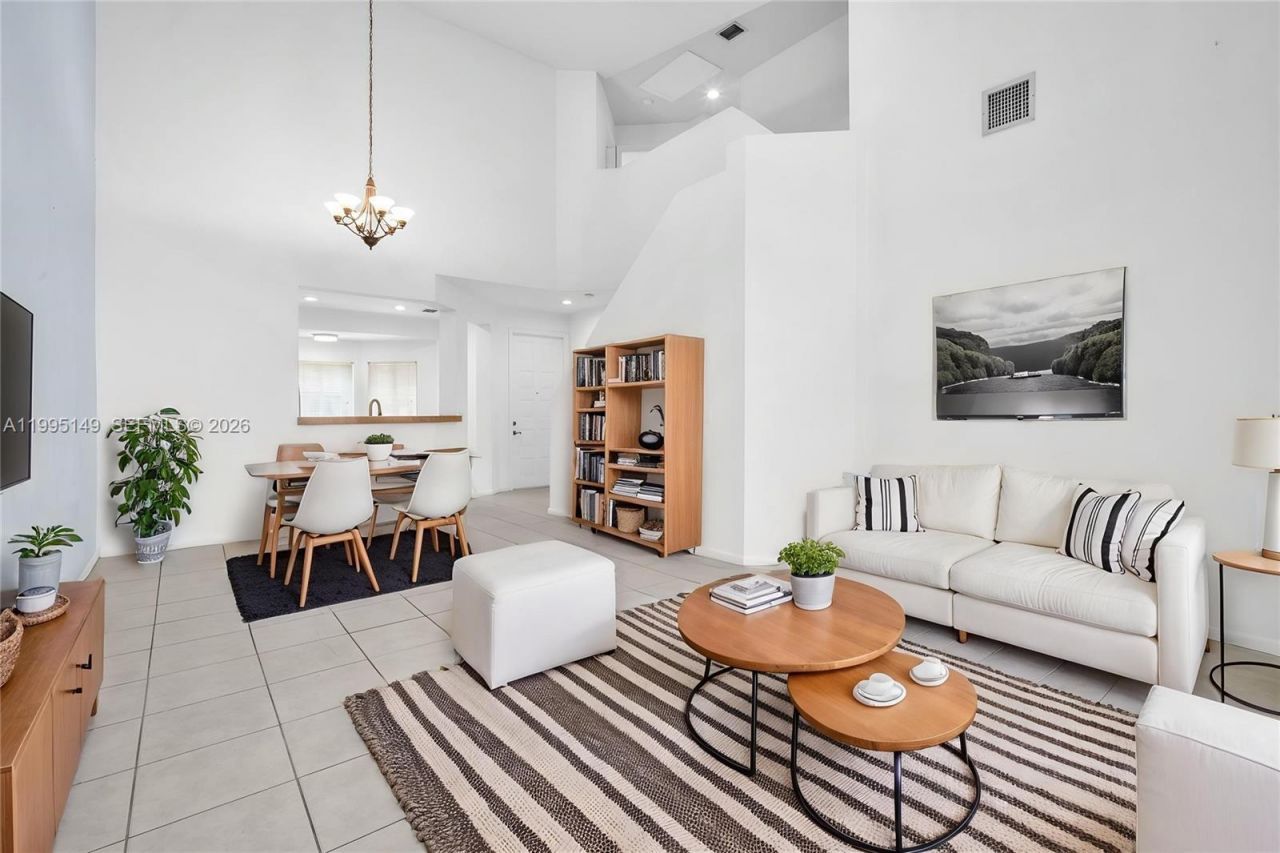 12675 NW 56th Dr, Unit 12675, Coral Springs, FL 33076 Photo