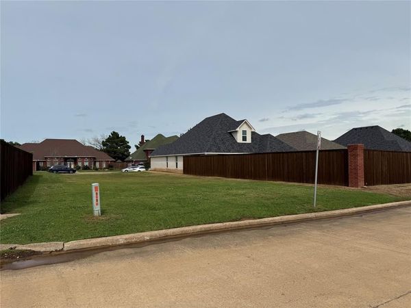 1020 Cannon Place, Paris, TX 75462