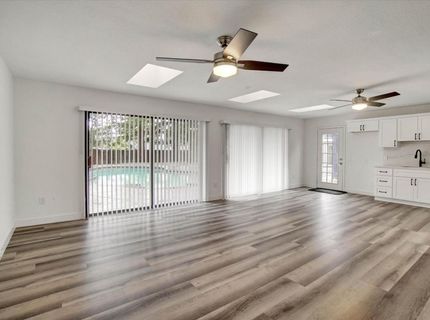 144 W Gold Creek Cir, Folsom, CA 95630 Photo