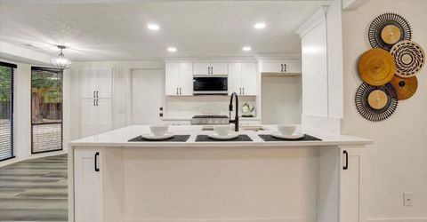 144 W Gold Creek Cir, Folsom, CA 95630 Photo