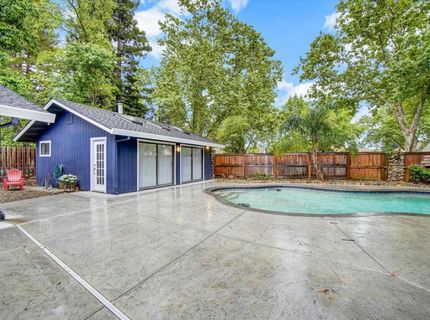 144 W Gold Creek Cir, Folsom, CA 95630 Photo