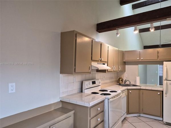 1752 NW 74th Ave , Unit 18, Plantation, FL 33313