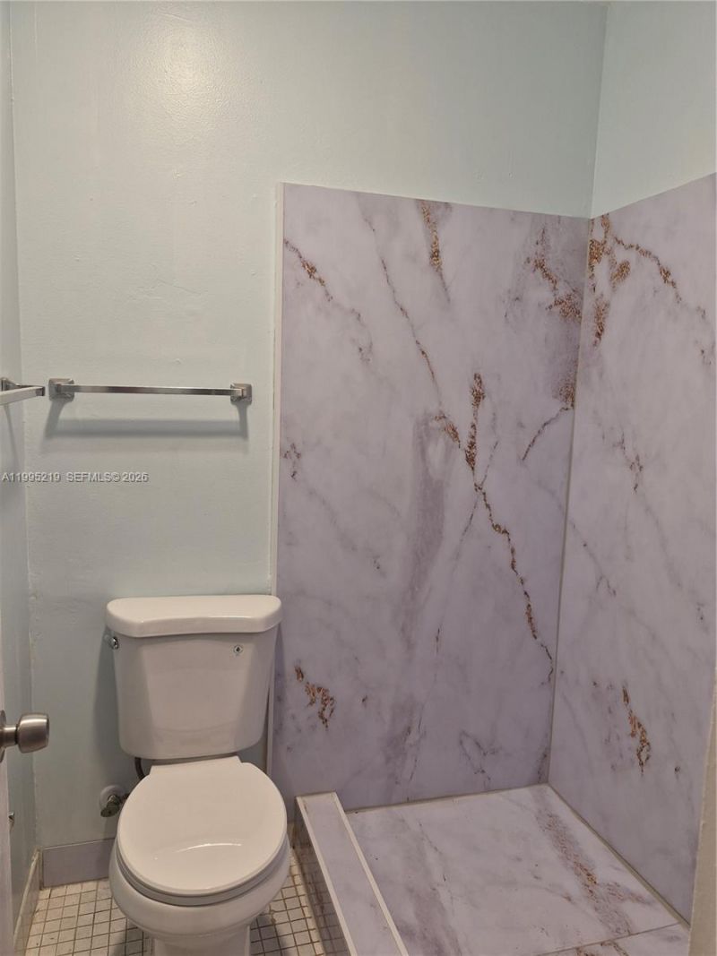 1752 NW 74th Ave, Unit 18, Plantation, FL 33313 Photo