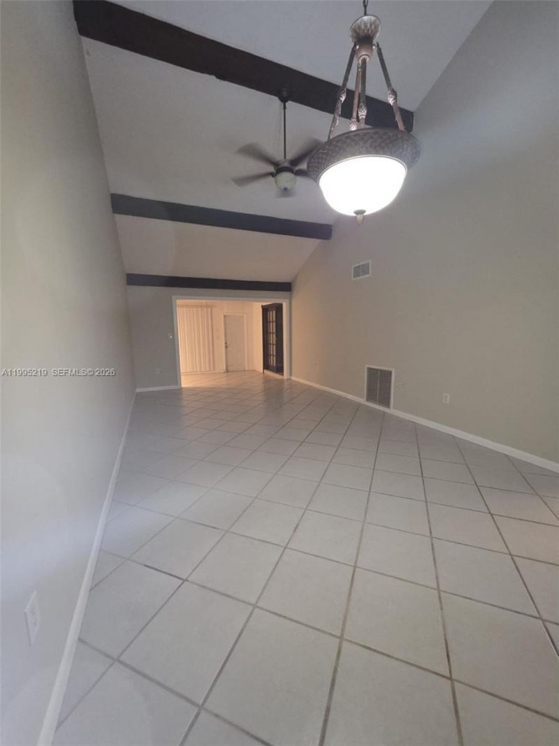 1752 NW 74th Ave, Unit 18, Plantation, FL 33313 Photo