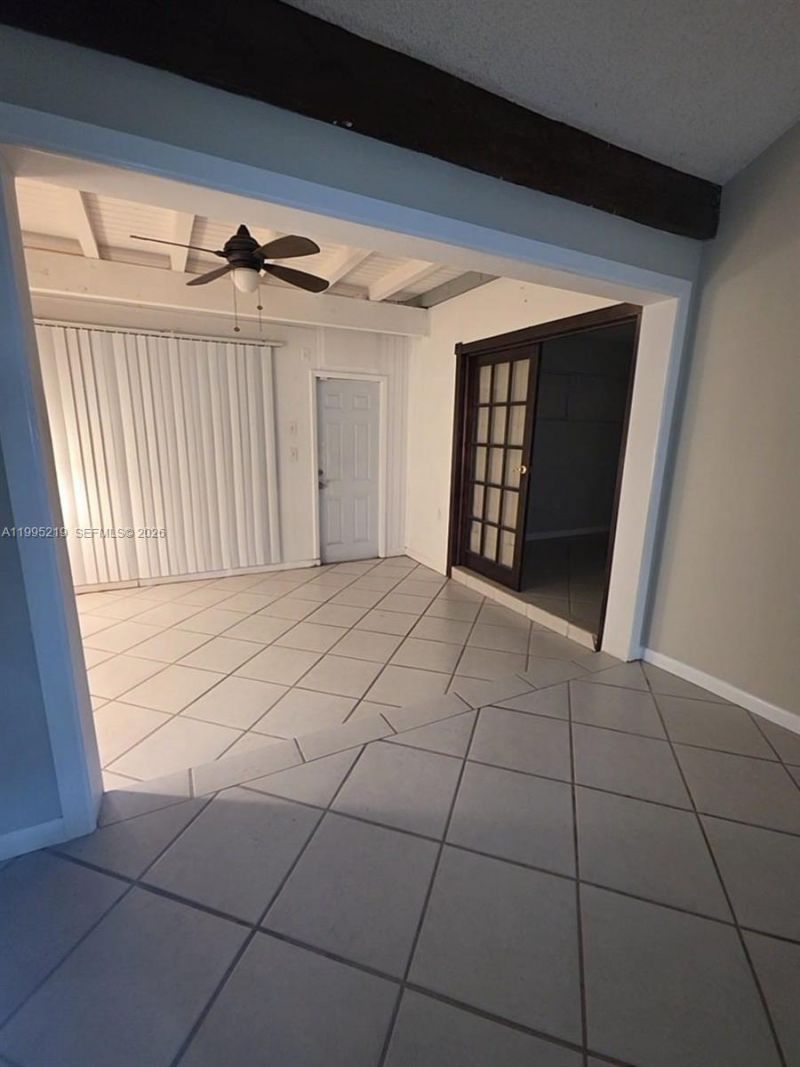 1752 NW 74th Ave, Unit 18, Plantation, FL 33313 Photo