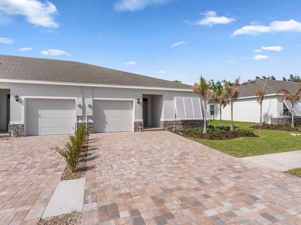 8947 Orchid Reserve Circle, Sebastian, FL 32967 Photo