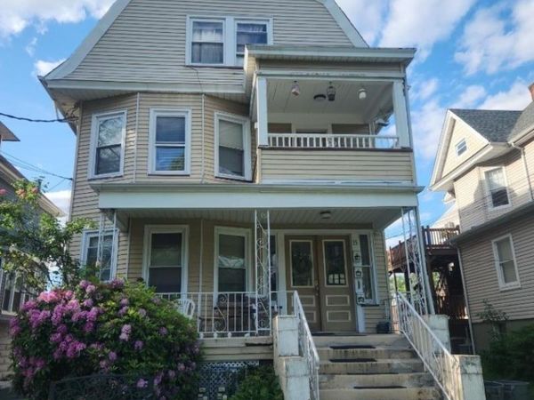 15 E Clay Ave, Roselle Park, NJ 07204