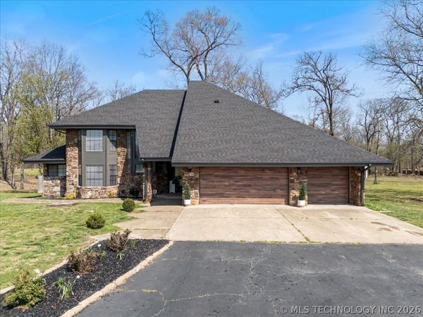 469267 W Hwy 100 , Stilwell, OK 74960