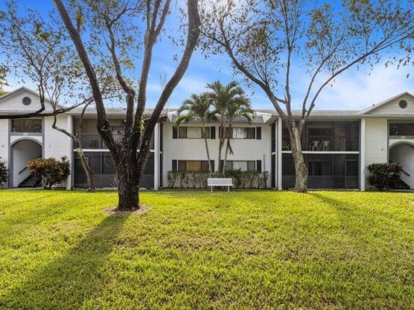 15449 Lakes Of Delray Boulevard, Delray Beach, FL 33484