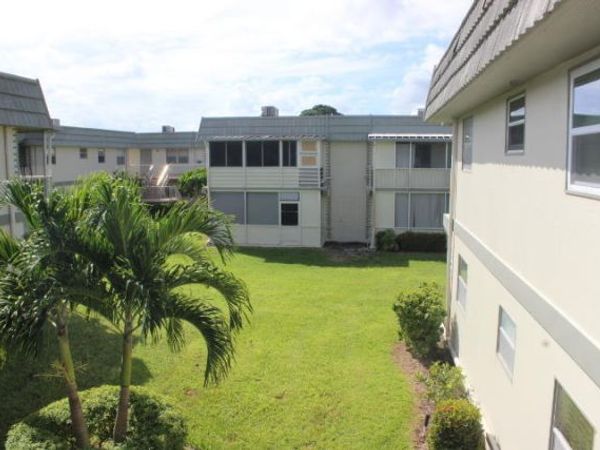 228 E Monaco Way, Delray Beach, FL 33446