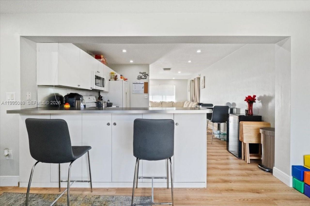 5402 NW 25th Ter , Tamarac, FL 33309 Photo