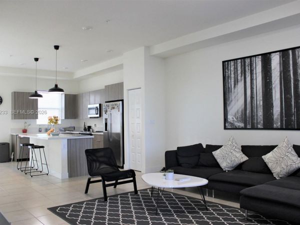 10455 NW 82nd St , Unit 33, Doral, FL 33178