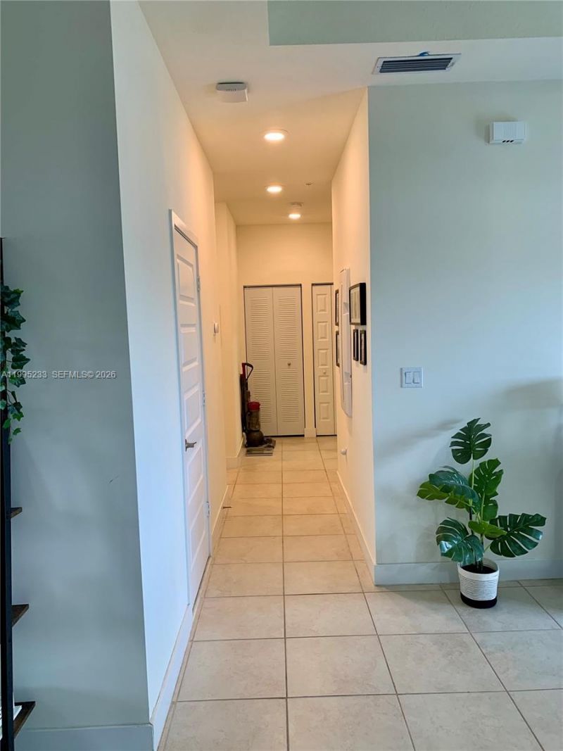 10455 NW 82nd St , Unit 33, Doral, FL 33178 Photo
