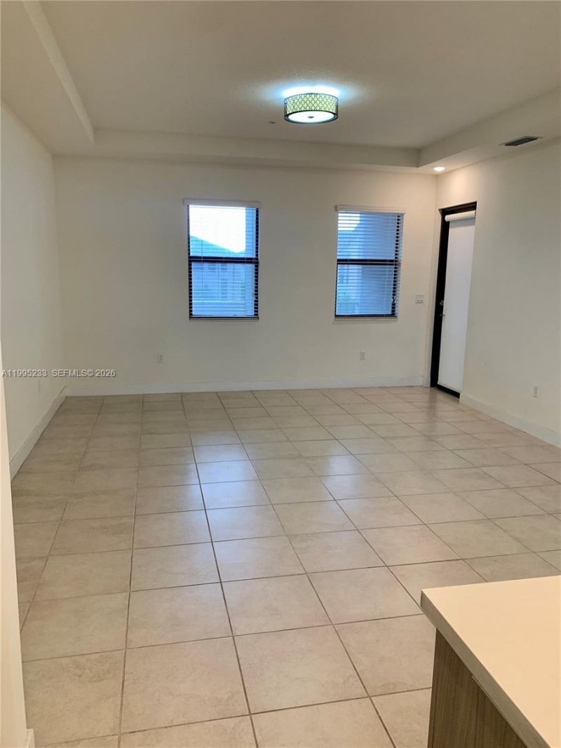 10455 NW 82nd St , Unit 33, Doral, FL 33178 Photo