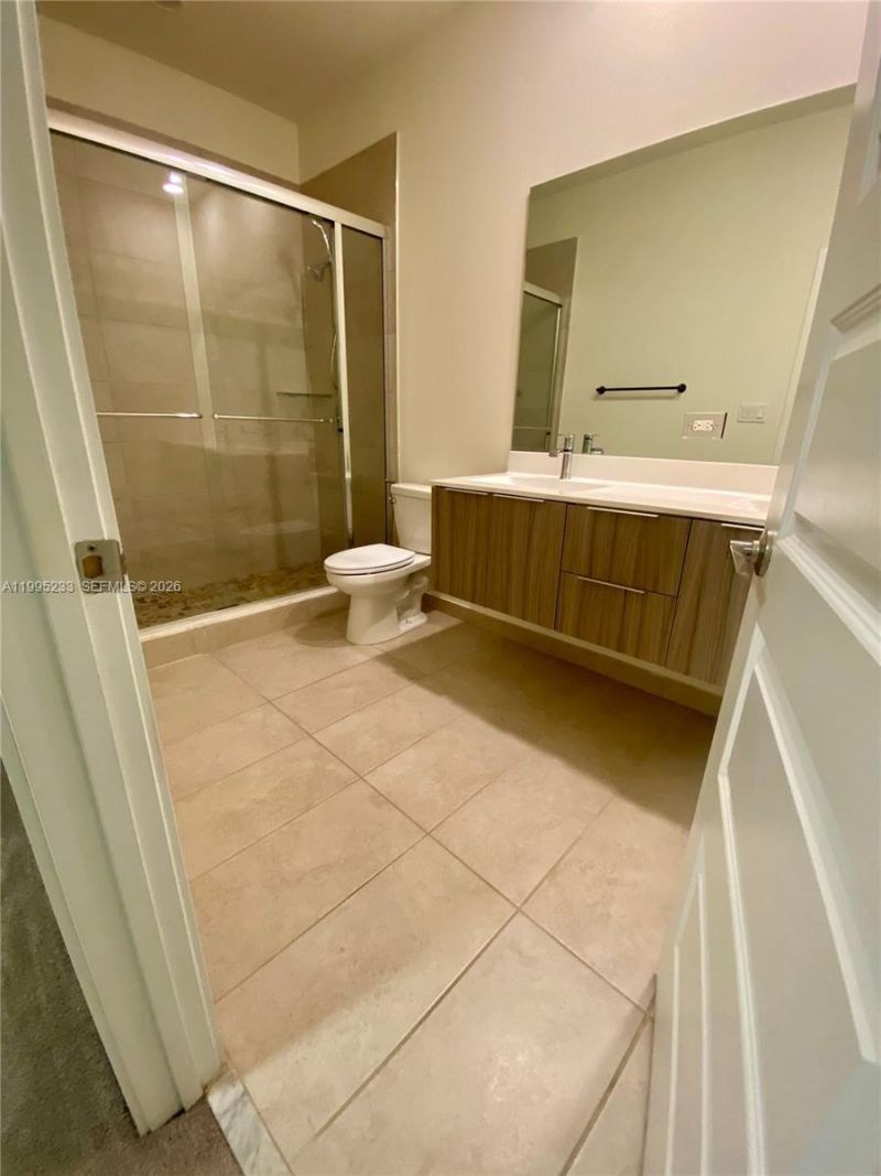 10455 NW 82nd St , Unit 33, Doral, FL 33178 Photo