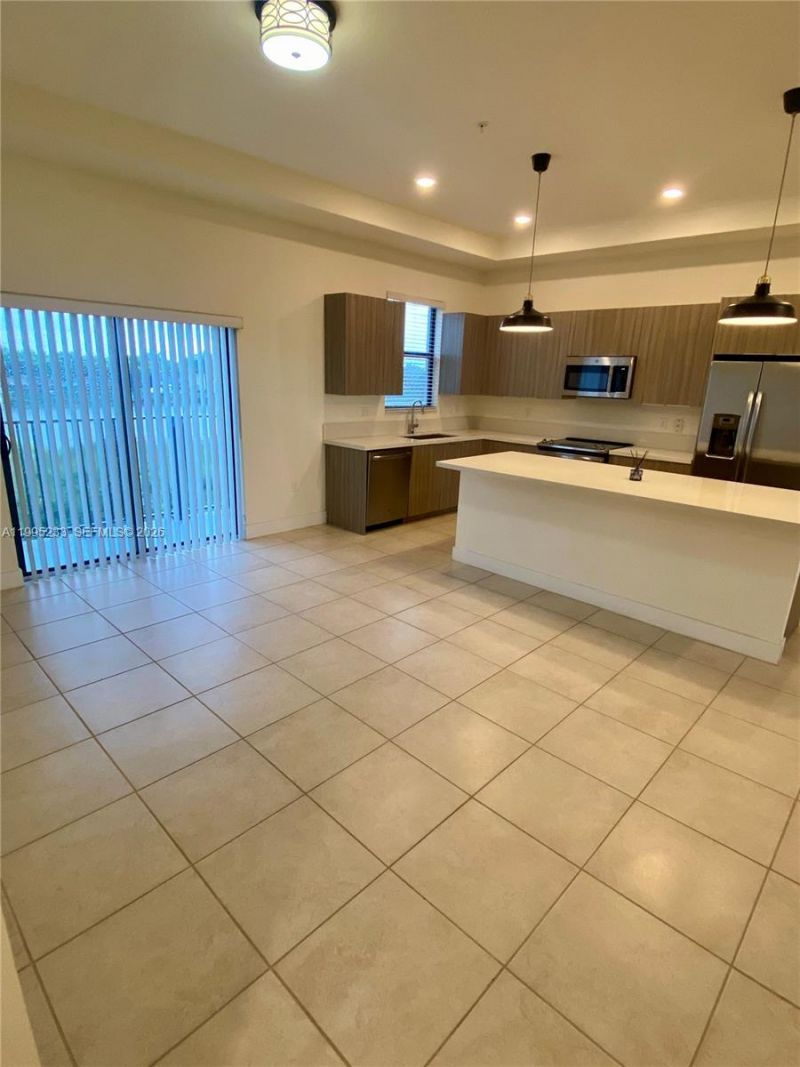 10455 NW 82nd St , Unit 33, Doral, FL 33178 Photo
