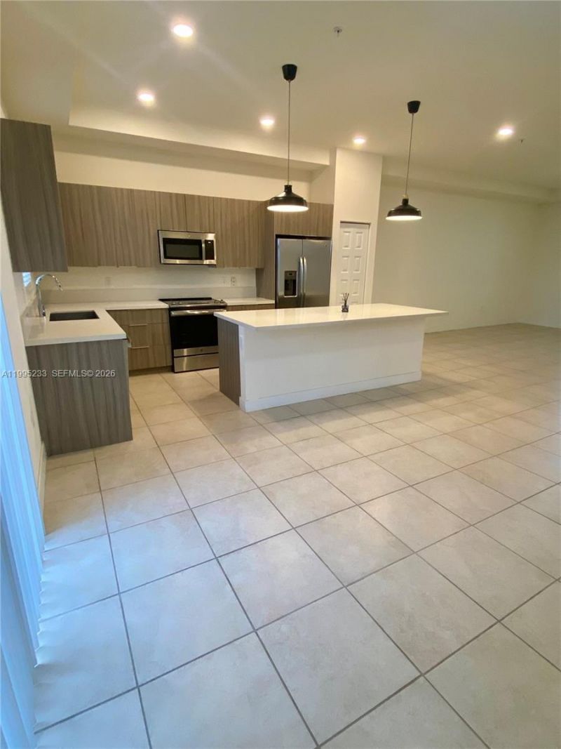 10455 NW 82nd St , Unit 33, Doral, FL 33178 Photo