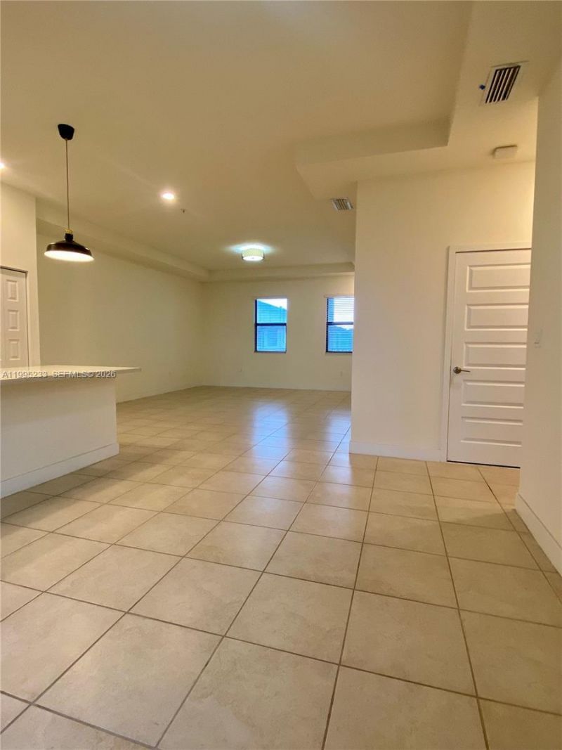 10455 NW 82nd St , Unit 33, Doral, FL 33178 Photo