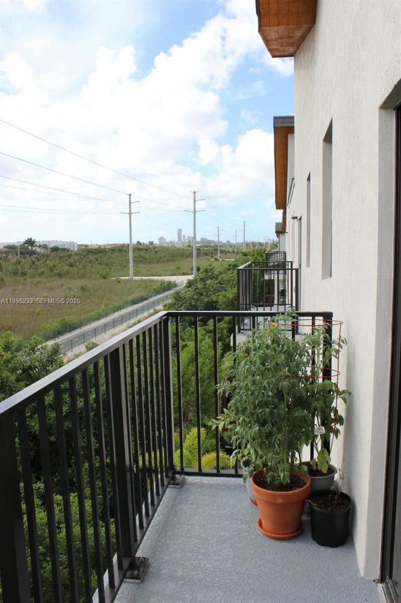 10455 NW 82nd St , Unit 33, Doral, FL 33178 Photo