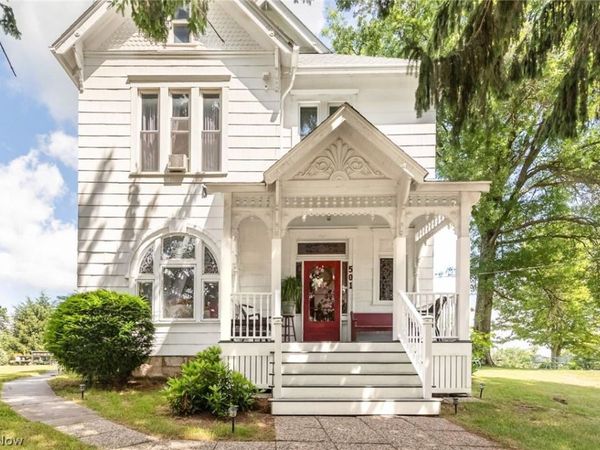 501 E Main Street , Barnesville, OH 43713