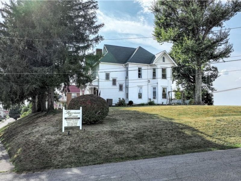 501 E Main Street, Barnesville, OH 43713 Photo 8