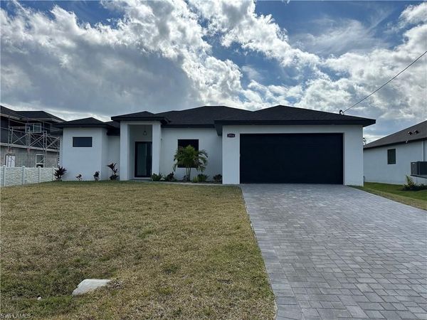 3516 SW 3rd ST , CAPE CORAL, FL 33991
