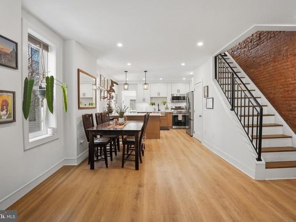 221 FORD STREET, CONSHOHOCKEN, PA 19428