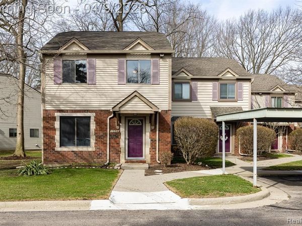 1654 River View Drive, Rochester Hills, MI 48309